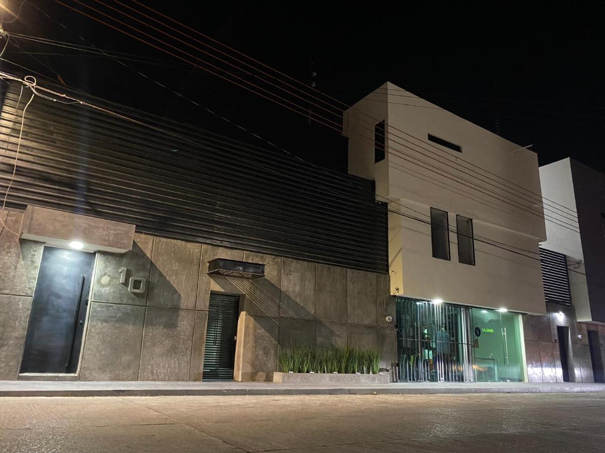 Huasteca Em Suites シウダー・バージェス エクステリア 写真