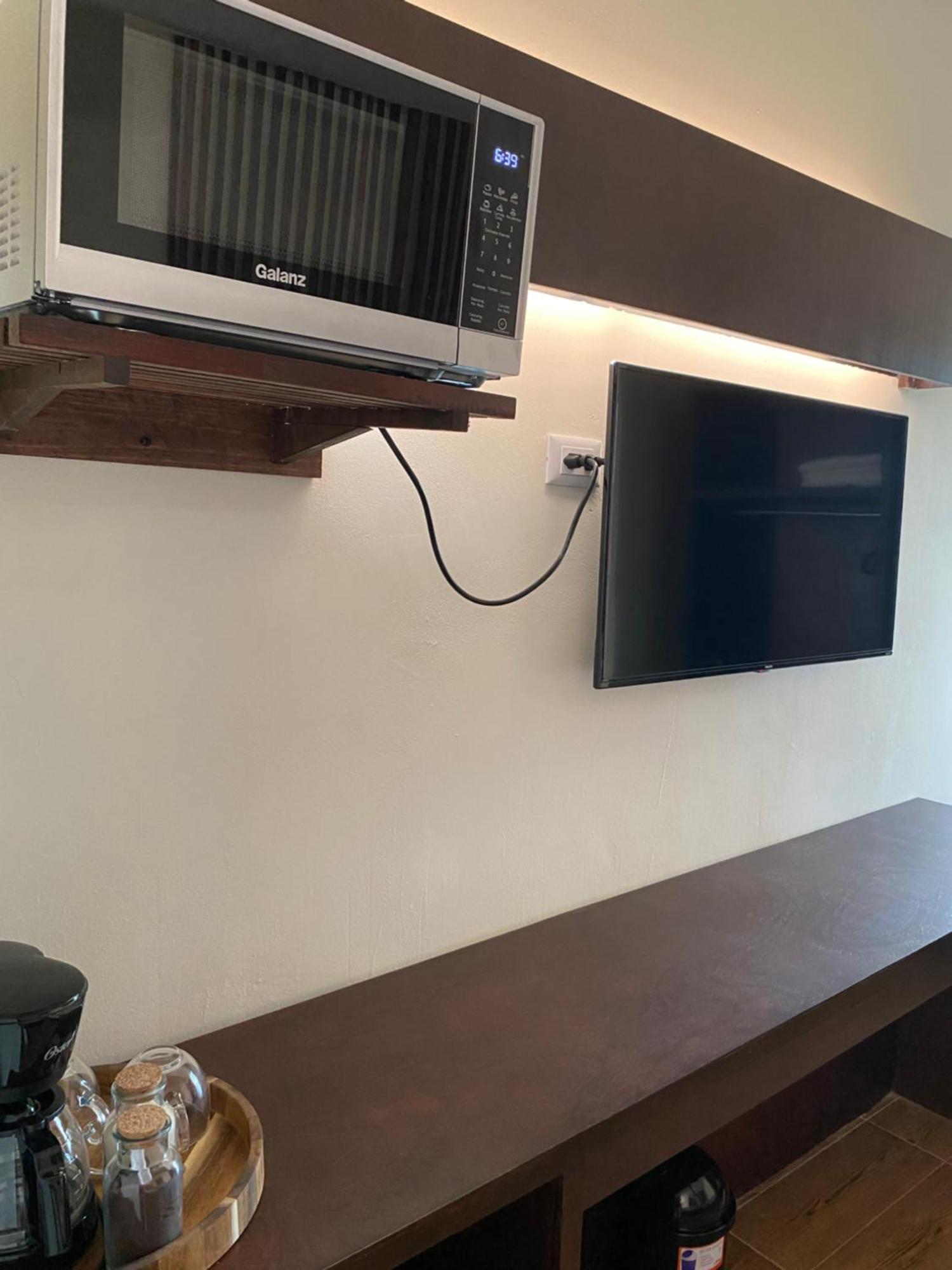 Huasteca Em Suites シウダー・バージェス エクステリア 写真